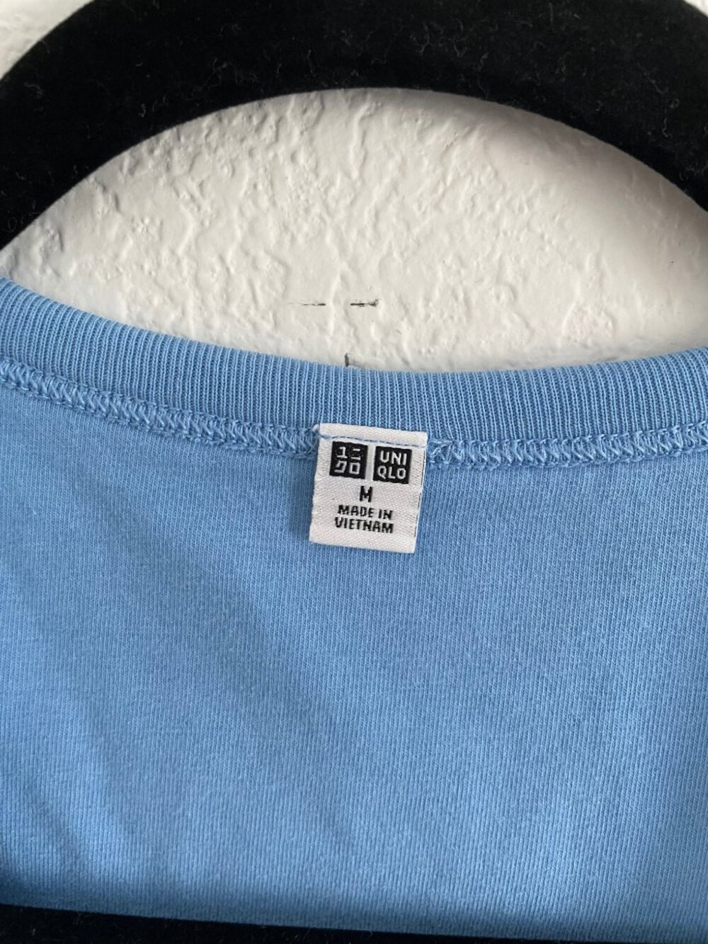 Uniqlo Built In Bra Top - Picture 2 of 5